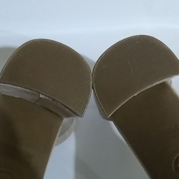 Guess Strappy Heels Size 10M Like New - Picture 6 of 8